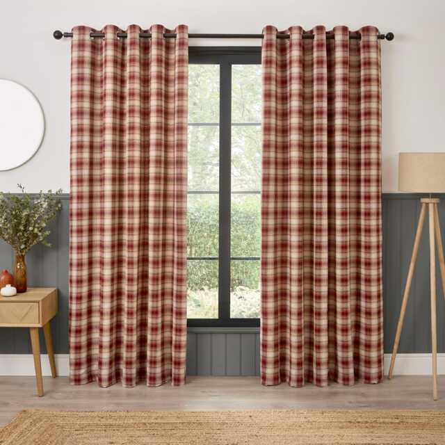 Curtina Everett Eyelet Curtains Red