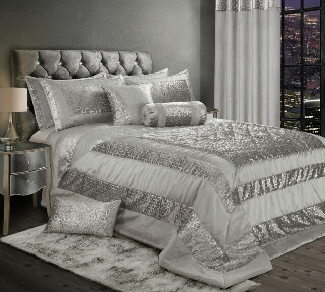 Intimates Vera Foil Printed Quilted Bedspread Silver Silver King