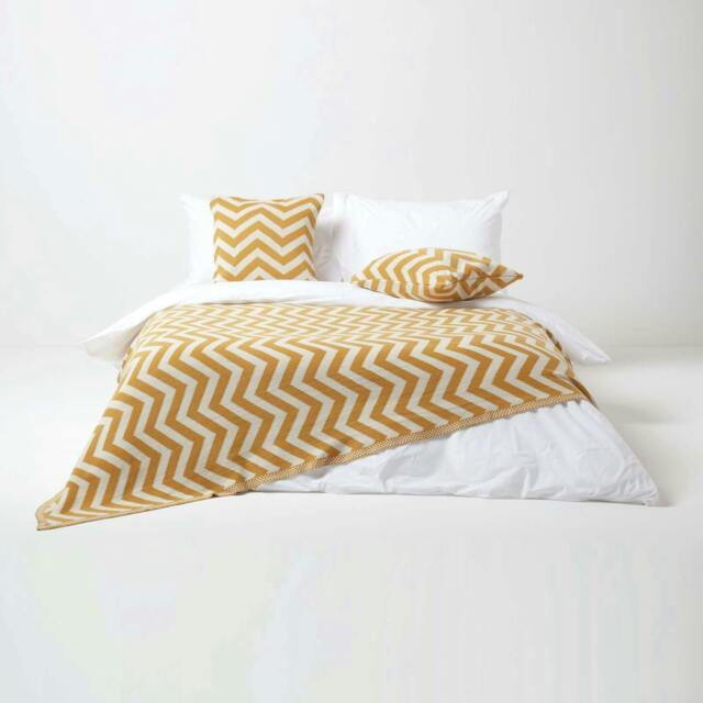 Homescapes Mustard Chevron Cotton Knitted Throw - 130 x 170 cm Yellow 1