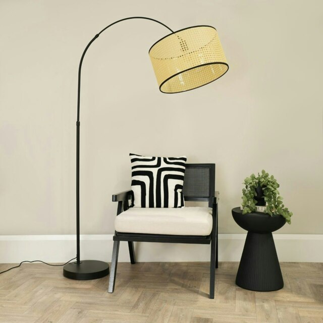 ValueLights Louis Black Arched Curved Floor Lamp Natural Cane Shade