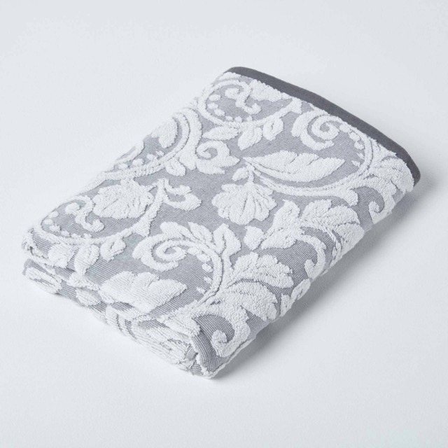 Homescapes Damask Turkish Cotton 600 GSM Bath Towel - Silver Silver Bath towel