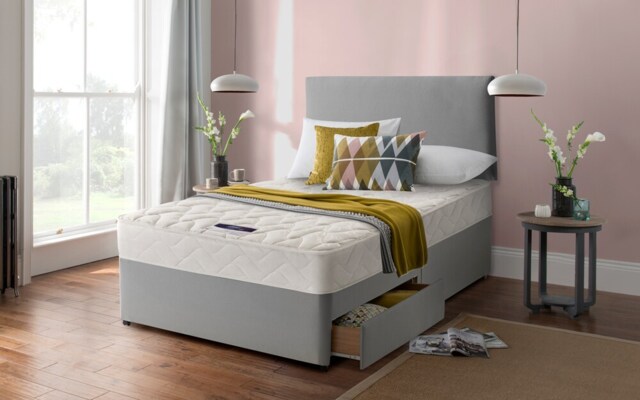 Silentnight Vilana Limited Edition Miracoil Mattress Double White 1
