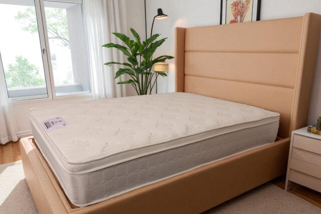 Pillowtop 1000 Pocket Sprung With Memory Foam Micro Quilted Mattress