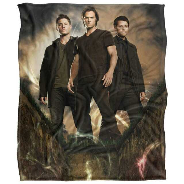 Supernatural Group Pose Blanket - Multicoloured - One Size