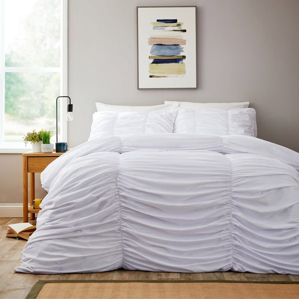 Ruched Duvet Set in White - Double White White Double