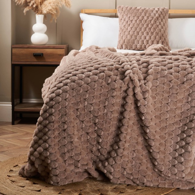 BHS Honeycomb Faux Fur Throw Brown Beige One Size 1