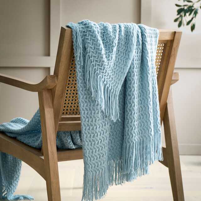 Appletree Textured Knit Throw Blue