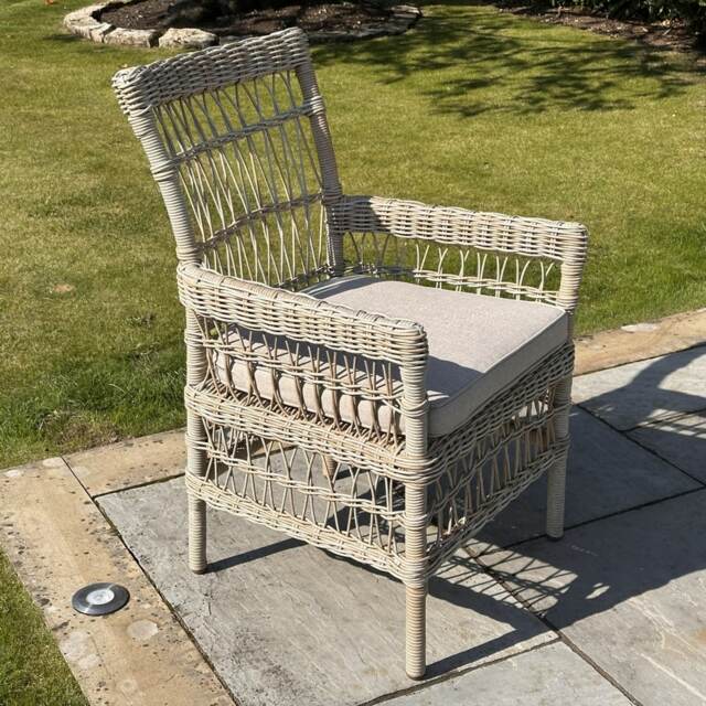 Provence Collection Outdoor Dining Chair - Metal - L94 x W62 x H69 cm - Beige Grey
