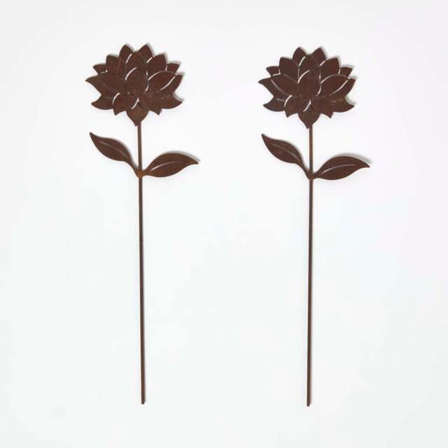 Homescapes Steel Dahlia Garden Stake Decorations, Set of 2
