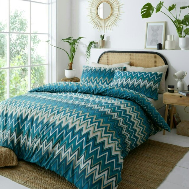 Portfolio Home Tyler Zig Zag Geometric Bedding Duvet Cover Set Blue Super King