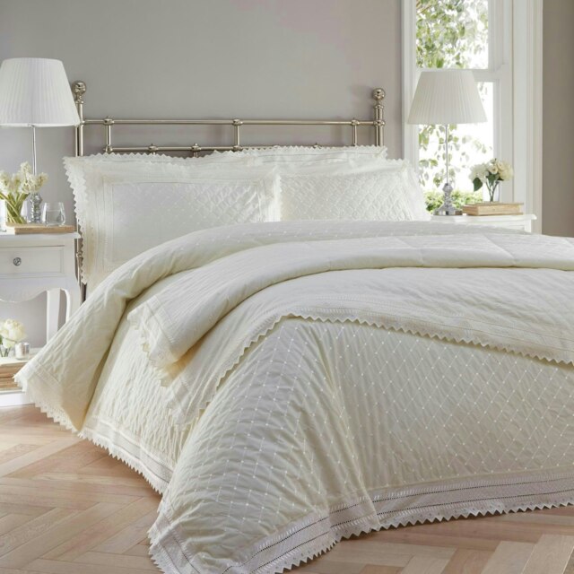 Balmoral Cream Bedspread Set Cream Multi
