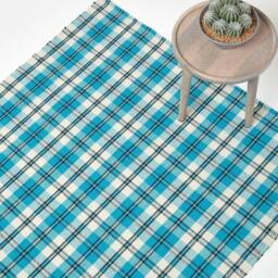 Homescapes Irvine Handwoven Blue Tartan Cotton Rug - 70 x 120 cm Blue Blue