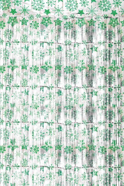 Shimmer christmas Tinsel Curtain, 2.5M x 1M Green