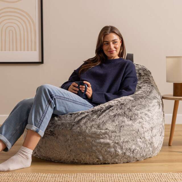 Cocoon Faux Fur Bean Bag Arctic Wolf Grey Bean Bag Chairs Grey Arctic Wolf Grey L 1