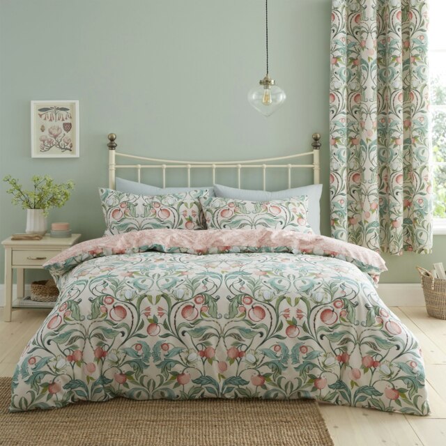 Catherine Lansfield Clarence Floral Reversible Duvet Cover Set