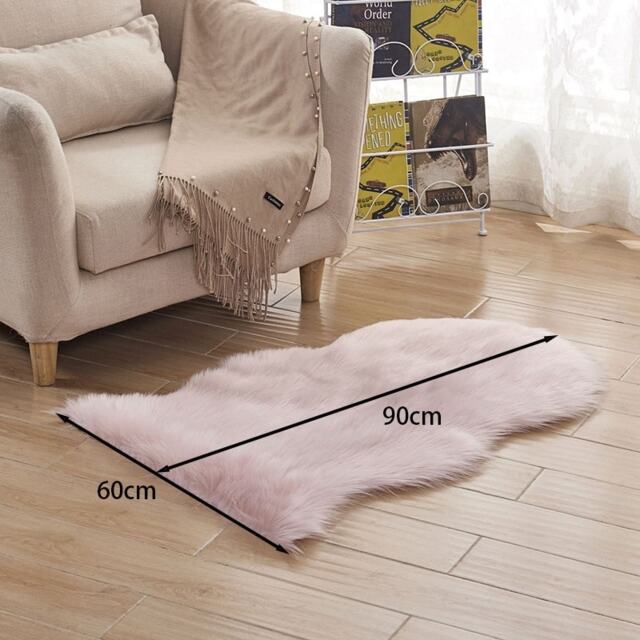 Living and Home Irregular Shaped Soft Shaggy Area Rug, Pink, 90cm L x 60cm W Pink