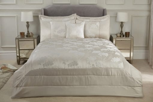 English Garden Bedspread Cream Yellow Yellow