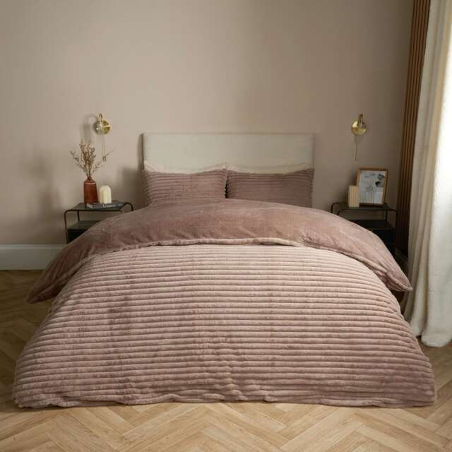 OHS Faux Fur Ribbed Fleece Duvet Cover and Pillowcase Bedding Set, King - Mink