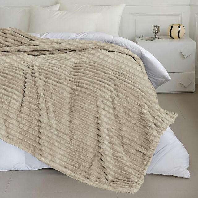 Velosso Chunky Cord Waffle Plush Heavy Blanket - 200cm x 240cm Brown Mink