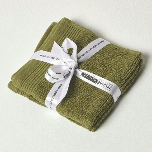 Homescapes Moss Green Combed Egyptian Cotton Set of 2 Face Cloths 700 GSM Green 2