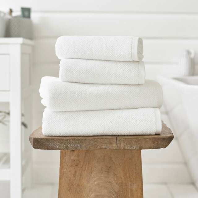 Romeo 100% Cotton Absorbent Soft Bathroom Towels