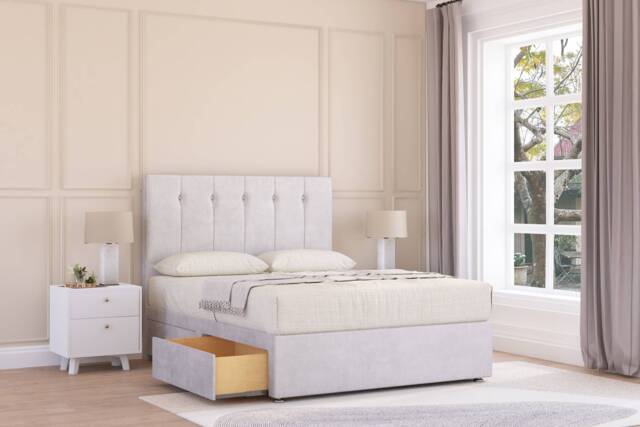 "Sloomy Highbury Silver Plush Divan Bed With Mattress 4 Drawers With 26"" Strutted Headboard 4'6 Double Silver Silver Double 1"
