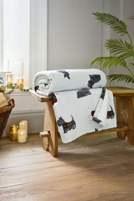 Hattie Dog Pattern Throw – Grey Plush 140 x 180cm Decorative Blanket