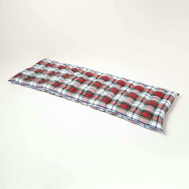 Homescapes Garden Bench Cushion Luxury 3 Seater Cotton Tartan Indoor Outdoor Seat Pad Red 143 x 48 cm 1