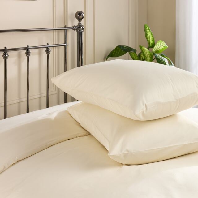 Hotel Pure Luxury 5 Star Cream Classic Pillowcase - Pair