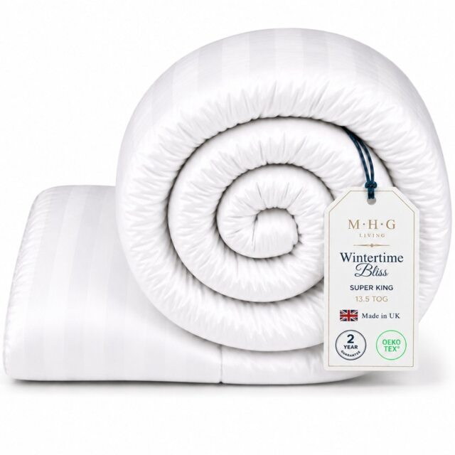 MHG Living Heavy 13.5 Tog Winter Duvet – Extra Warm Hollowfibre Quilt for Cold Nights White Super King