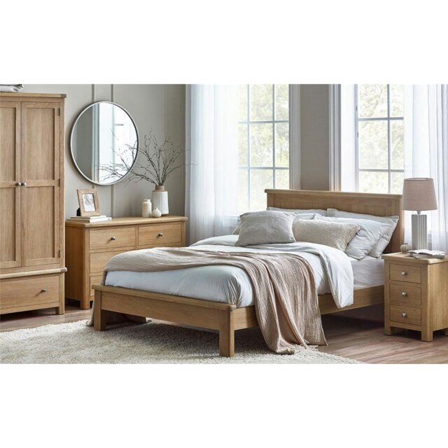 "Premium Limed Oak Bed with Curved Edging - Double 4ft 6"" (135cm)"