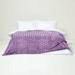 Homescapes Lavender Purple Geometric Triangle Velvet Throw - 130 x 160 cm
