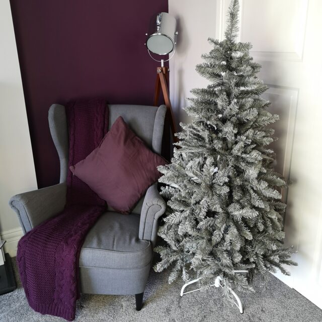 5ft (150cm) Luxury Charcoal Pine Grey Christmas Tree with 509 Tips