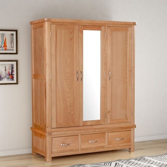 Bologna Triple Wardrobe - L57 x W146 x H191 cm - Oak Brown
