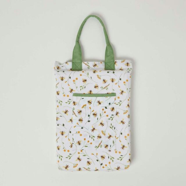Homescapes Green and White Kneeling Pad for Garden with Floral Bee Design