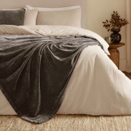 Yard Heavy Chenille Velvet Throw