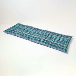 Homescapes Garden Bench Cushion Luxury 3 Seater Cotton Tartan Indoor Outdoor Seat Pad Green 143 x 48 cm 1