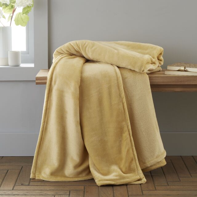 Catherine Lansfield Raschel Velvet Touch Blanket Throw