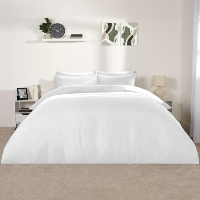 OHS Microfibre Plain Soft Duvet Cover and Pillowcase Set, Super King - White