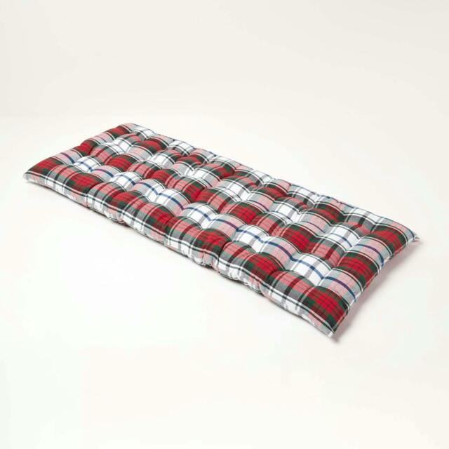 Homescapes Garden Bench Cushion Luxury 2 Seater Cotton Tartan Indoor Outdoor Seat Pad Red 108 x 42 cm 1