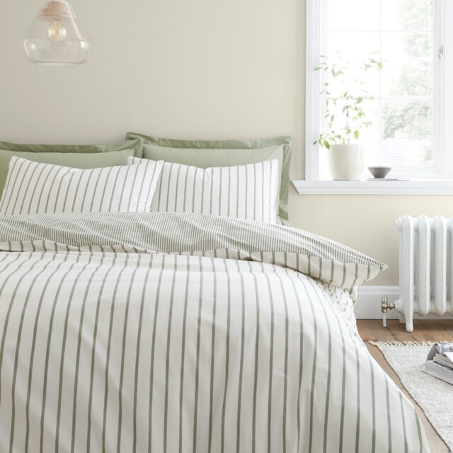 Bianca Hampton Stripe 200 Thread Count Cotton Reversible Duvet Cover Set Green Green Single