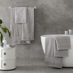 Catherine Lansfield Zero Twist Cotton 6 Piece Towel Bale Set - Dark Green - That Home Shop - thumbnail 5