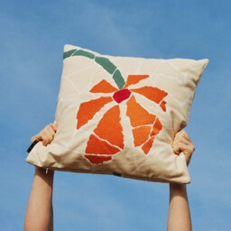 Pieces Broken Stem Diptych Flower Cushion Cover 50 x 50cm - thumbnail 3