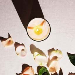 Scented Candle 44 Walled Garden - thumbnail 4
