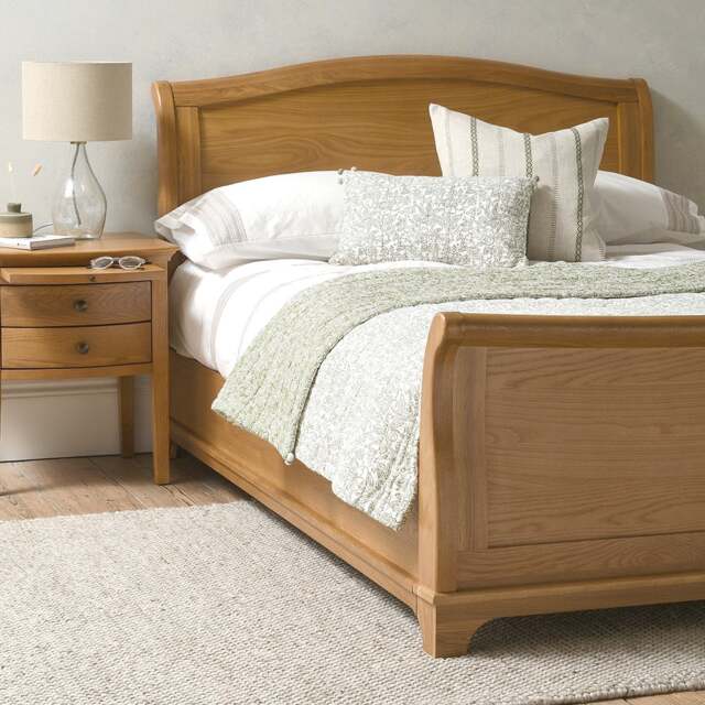 Winchcombe Oiled Oak Double Sleigh Bed - The Cotswold Company - image 1
