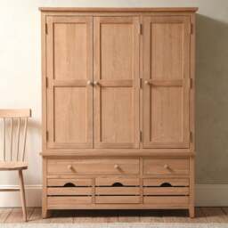 Triple Larder - Inglesham Whitewash Oak - The Cotswold Company - thumbnail 2