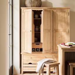 Triple Larder - Inglesham Whitewash Oak - The Cotswold Company - thumbnail 6