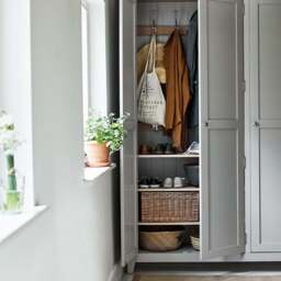 3 Door Hallway Cupboard - Chester Dove Grey - The Cotswold Company - thumbnail 5