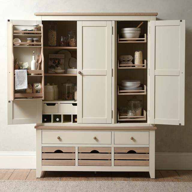 Triple Larder - Chester Classic Cream - The Cotswold Company - image 1