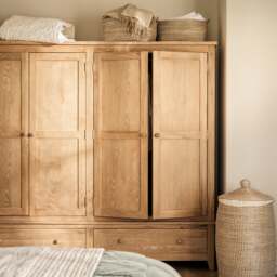 Inglesham Whitewash Oak Quad Wardrobe - The Cotswold Company - thumbnail 2